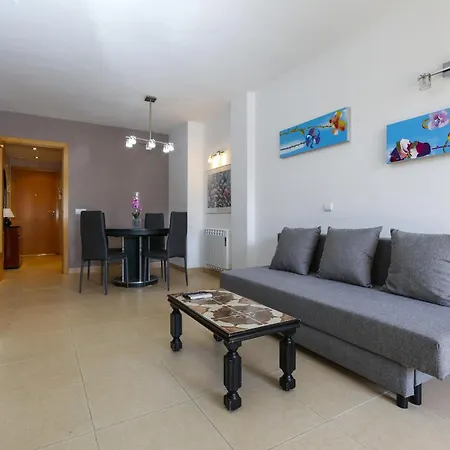 Atic Planetcostadorada Only Families Appartamento Cambrils